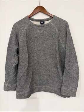 H&M Gray Crewneck Sweater